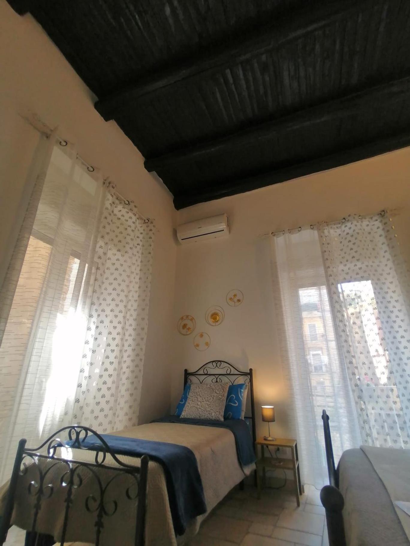 Il Vicoletto Sul Castello Apartment Naples Exterior photo